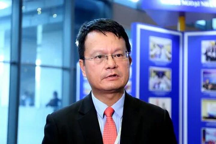 Chuyên gia Hotspot Matrix phân tích: Ai bảo mặc váy đen mùa hè là và marketing video